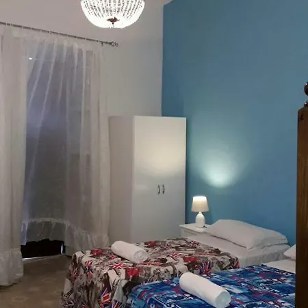 I Cinque Continenti בית הארחה